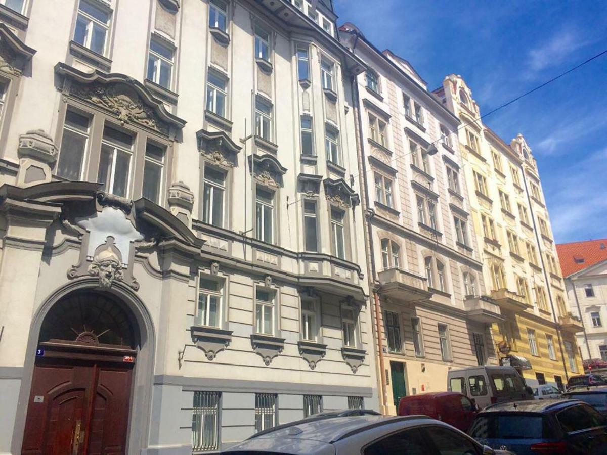 The Dancing House Residence, Two Bedroom Apartment With Balcony Near River! Praha Exteriér fotografie